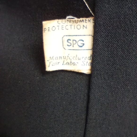 Vintage nubby black wool swing jacket with pockets from Ohrboch's Grey Room - Picture 5 of 10